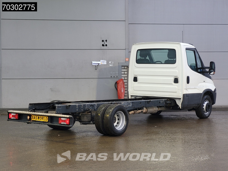 Iveco Daily 70C21 3.0L Automaat Luchtvering 435cm WB 210PK Chassis Cabine Airco Cruise Standkachel Euro6 Chassis Fahrgestell Airco Cruise co - Van: picture 5 Iveco Daily 70C21 3.0L Automaat Luchtvering 435cm WB 210PK Chassis Cabine Airco Cruise Standkachel Euro6 Chassis Fahrgestell Airco Cruise co - Van: picture 5