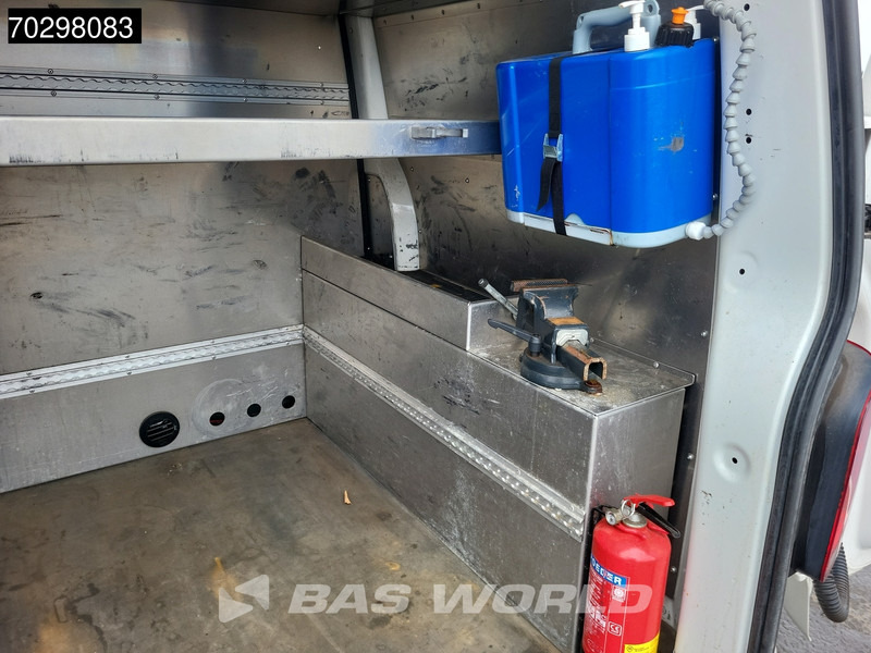 Small van Volkswagen Transporter 150PK 4Motion 4x4 L1H1 Navi Airco Cruise Camera Parkeersensoren v+a Standkachel APK 10-2026 Euro6 L1 Kompakt 4WD Allrad Airco Cruise c: picture 10 Small van Volkswagen Transporter 150PK 4Motion 4x4 L1H1 Navi Airco Cruise Camera Parkeersensoren v+a Standkachel APK 10-2026 Euro6 L1 Kompakt 4WD Allrad Airco Cruise c: picture 10