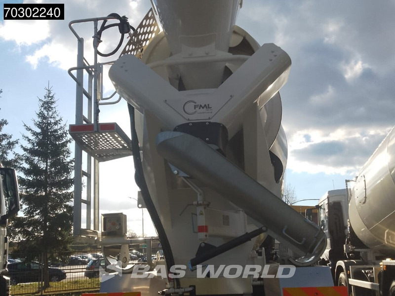 MAN TGS 41.400 8X4 12m3 FML mixer Steelsuspension Manual Airco EURO 2 - Concrete mixer truck: picture 5 MAN TGS 41.400 8X4 12m3 FML mixer Steelsuspension Manual Airco EURO 2 - Concrete mixer truck: picture 5