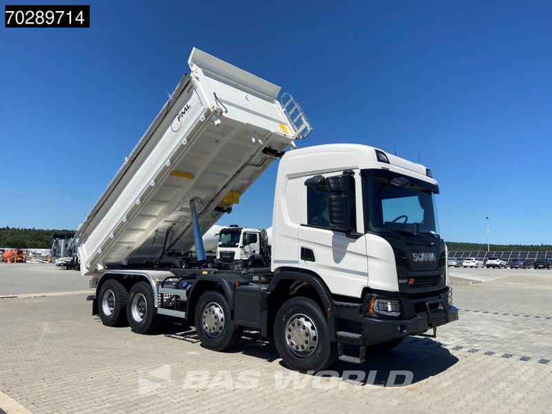 Scania P420 8X4 NEW! 13,5m3 3-way tipper Hardox450 Steel Steelsuspension Euro 6 - Tipper: picture 3 Scania P420 8X4 NEW! 13,5m3 3-way tipper Hardox450 Steel Steelsuspension Euro 6 - Tipper: picture 3