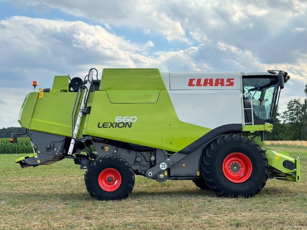 Claas Lexion 660 + claas vario 750 - Combine harvester: picture 4 Claas Lexion 660 + claas vario 750 - Combine harvester: picture 4