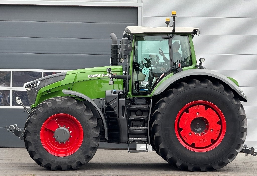 Fendt 1050 - Farm tractor: picture 4 Fendt 1050 - Farm tractor: picture 4