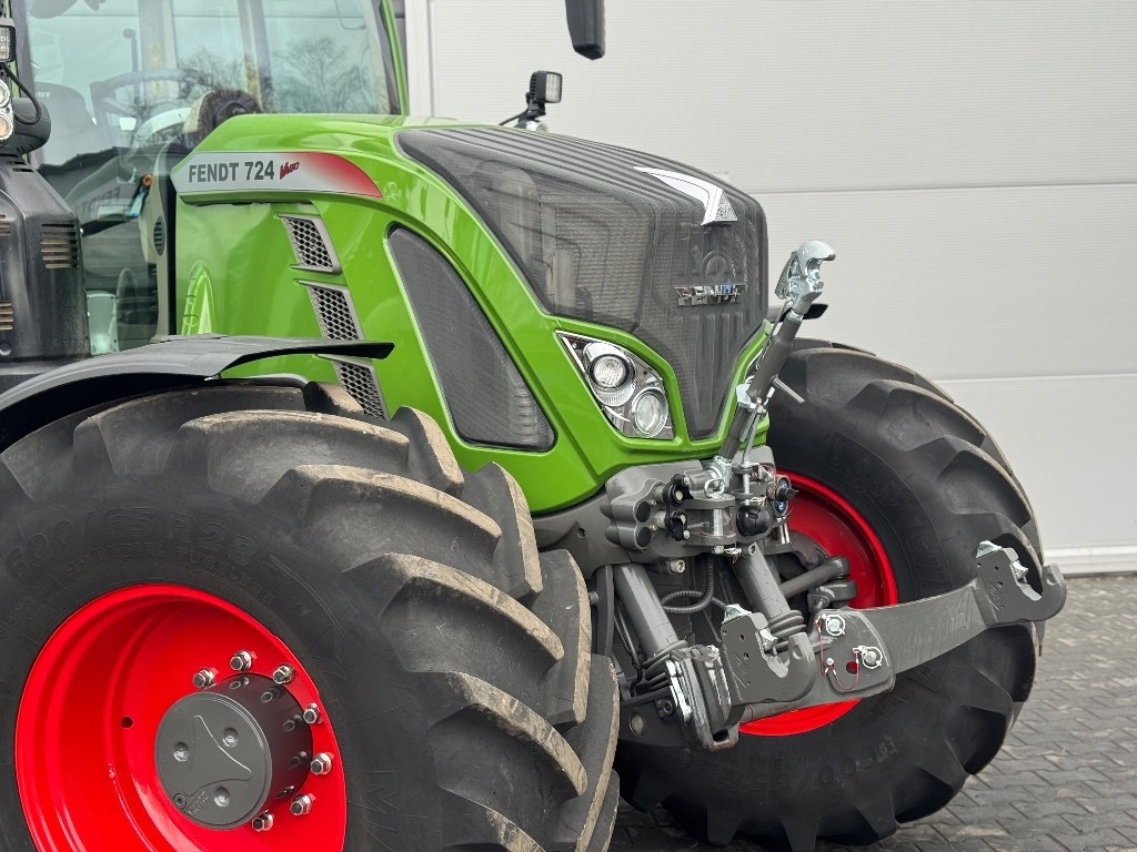 Fendt 724 S4 Profi Plus - Farm tractor: picture 3 Fendt 724 S4 Profi Plus - Farm tractor: picture 3