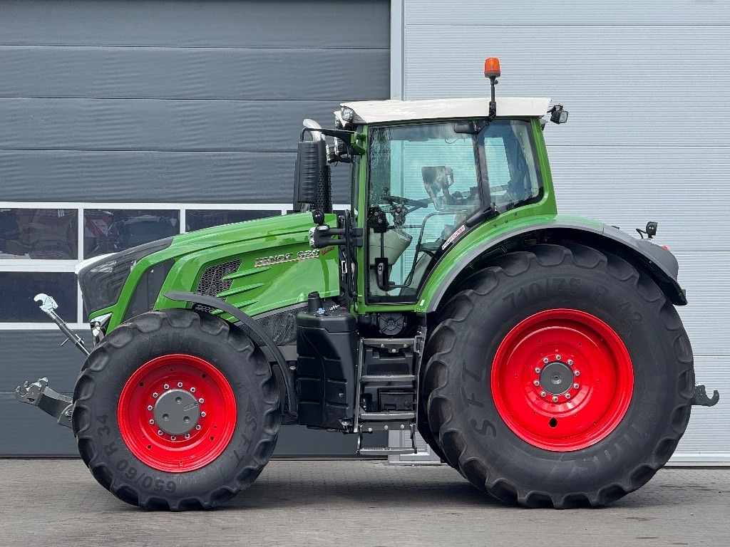 Fendt 930 Vario S4 Profi Plus - Farm tractor: picture 3 Fendt 930 Vario S4 Profi Plus - Farm tractor: picture 3
