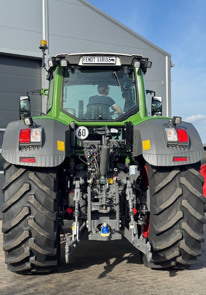 Fendt 930 Vario S4 Profi Plus - Farm tractor: picture 5 Fendt 930 Vario S4 Profi Plus - Farm tractor: picture 5