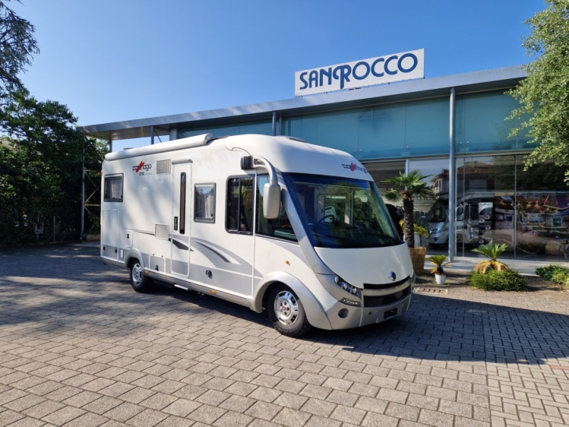 Carthago Chic E-Line 44 - Integrated motorhome: picture 1 Carthago Chic E-Line 44 - Integrated motorhome: picture 1