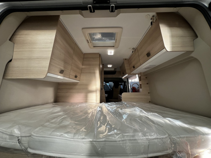 New Camper van Chausson V594S First Line: picture 10