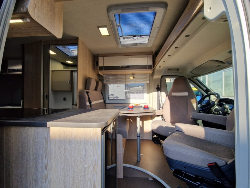 Camper van Possl Summit 600: picture 6