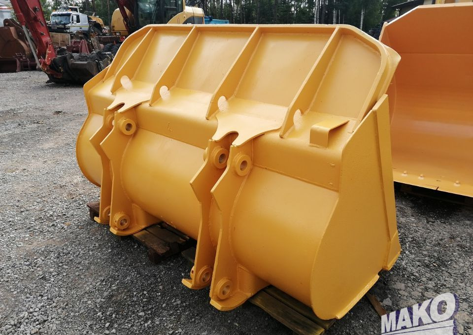Łyżka 215cm do ładowarki 2m³ - Attachment for Construction machinery: picture 3 Łyżka 215cm do ładowarki 2m³ - Attachment for Construction machinery: picture 3