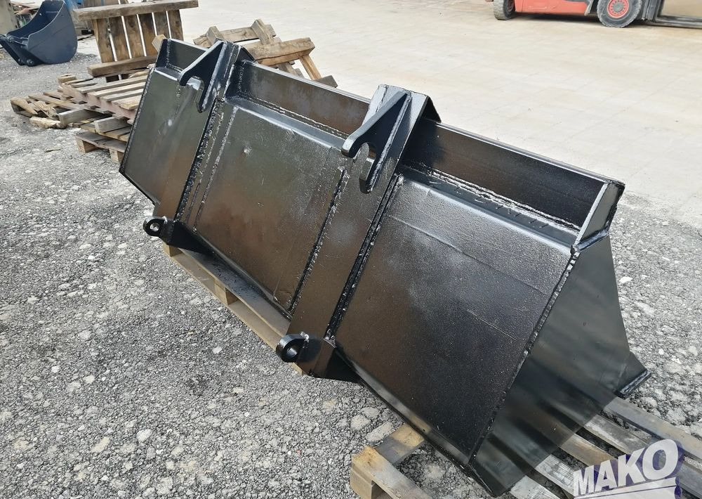 Łyżka 220cm do ładowarki 1,3m³ - Attachment for Construction machinery: picture 2 Łyżka 220cm do ładowarki 1,3m³ - Attachment for Construction machinery: picture 2
