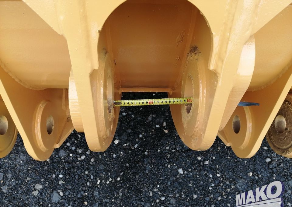 Łyżka Ulrich 340cm do ładowarki 4,7m³ - Attachment for Construction machinery: picture 5 Łyżka Ulrich 340cm do ładowarki 4,7m³ - Attachment for Construction machinery: picture 5