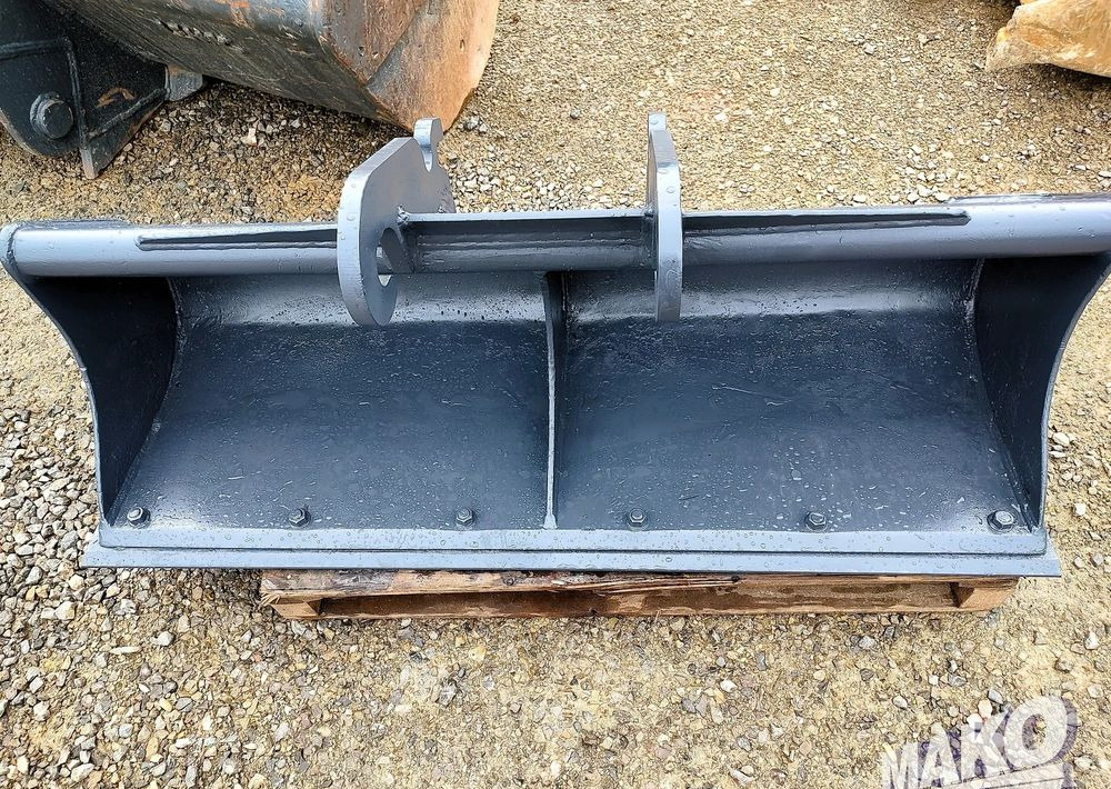 Łyżka skarpowa Strickland 150cm Verachtert CW10 - Attachment for Construction machinery: picture 2 Łyżka skarpowa Strickland 150cm Verachtert CW10 - Attachment for Construction machinery: picture 2