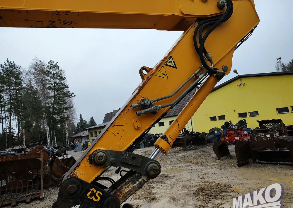 Crawler excavator Liebherr R916 LC: picture 10