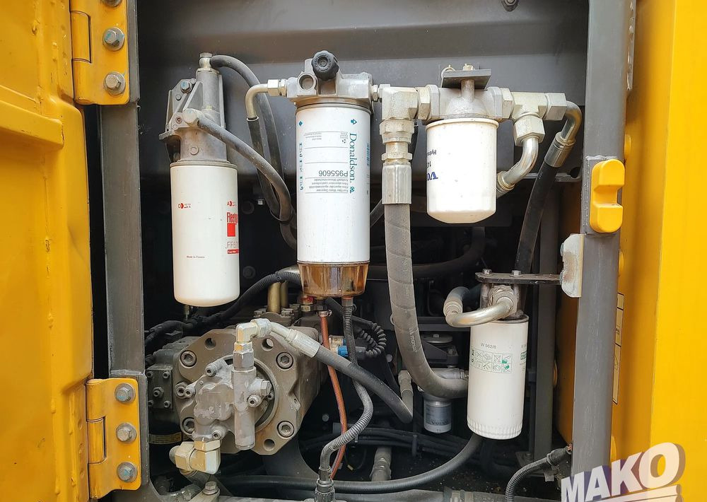 Crawler excavator Volvo EC140 EL: picture 17