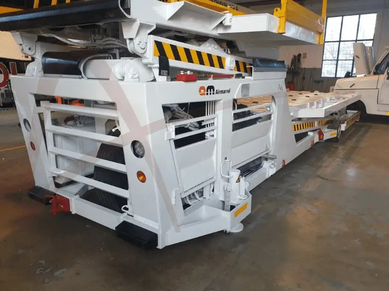 AIR MARREL LAM3500 DP/R8 - Aircraft cargo loader: picture 3 AIR MARREL LAM3500 DP/R8 - Aircraft cargo loader: picture 3