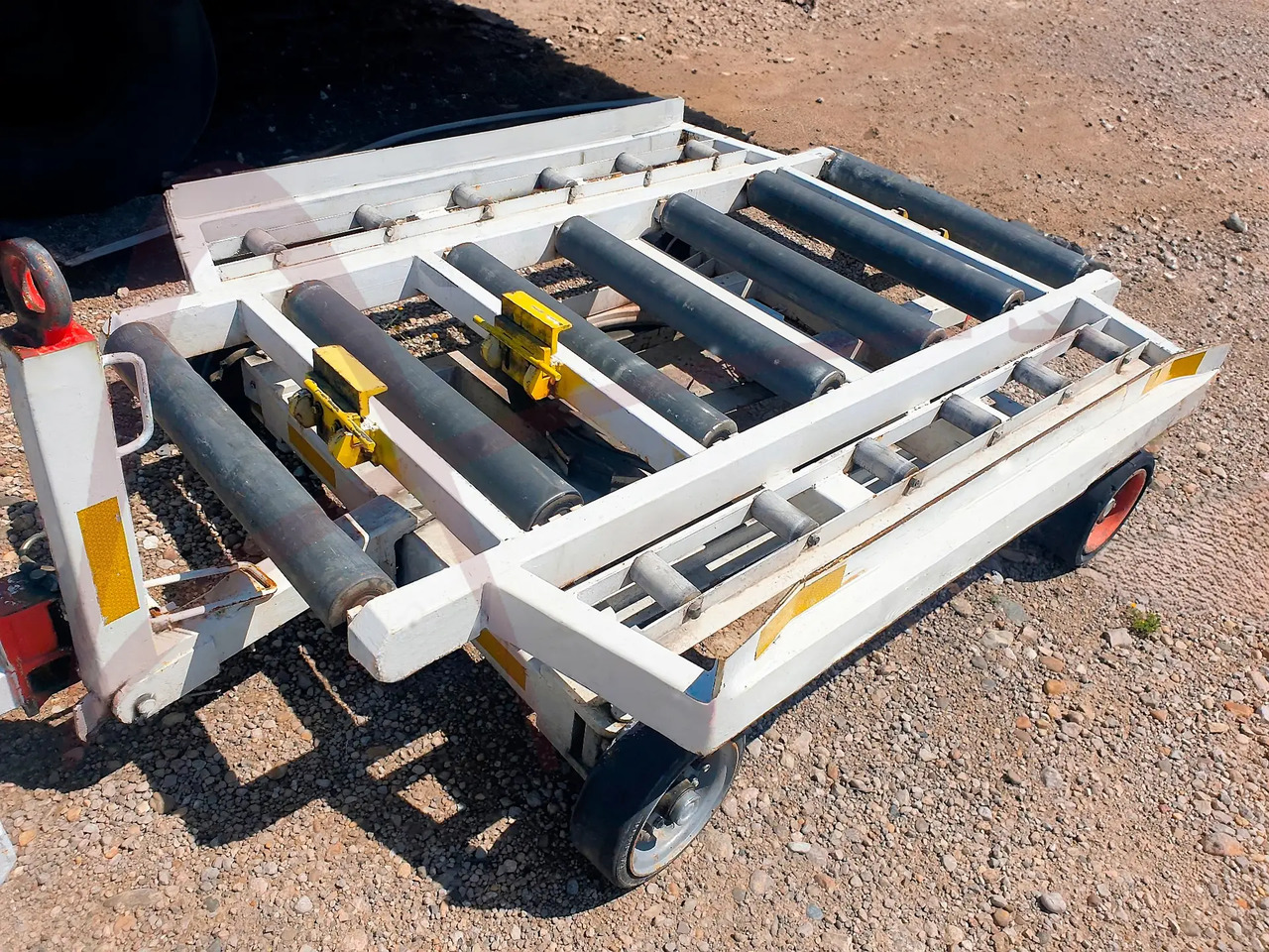 TEMG TG-0010 - Ground support equipment: picture 1 TEMG TG-0010 - Ground support equipment: picture 1