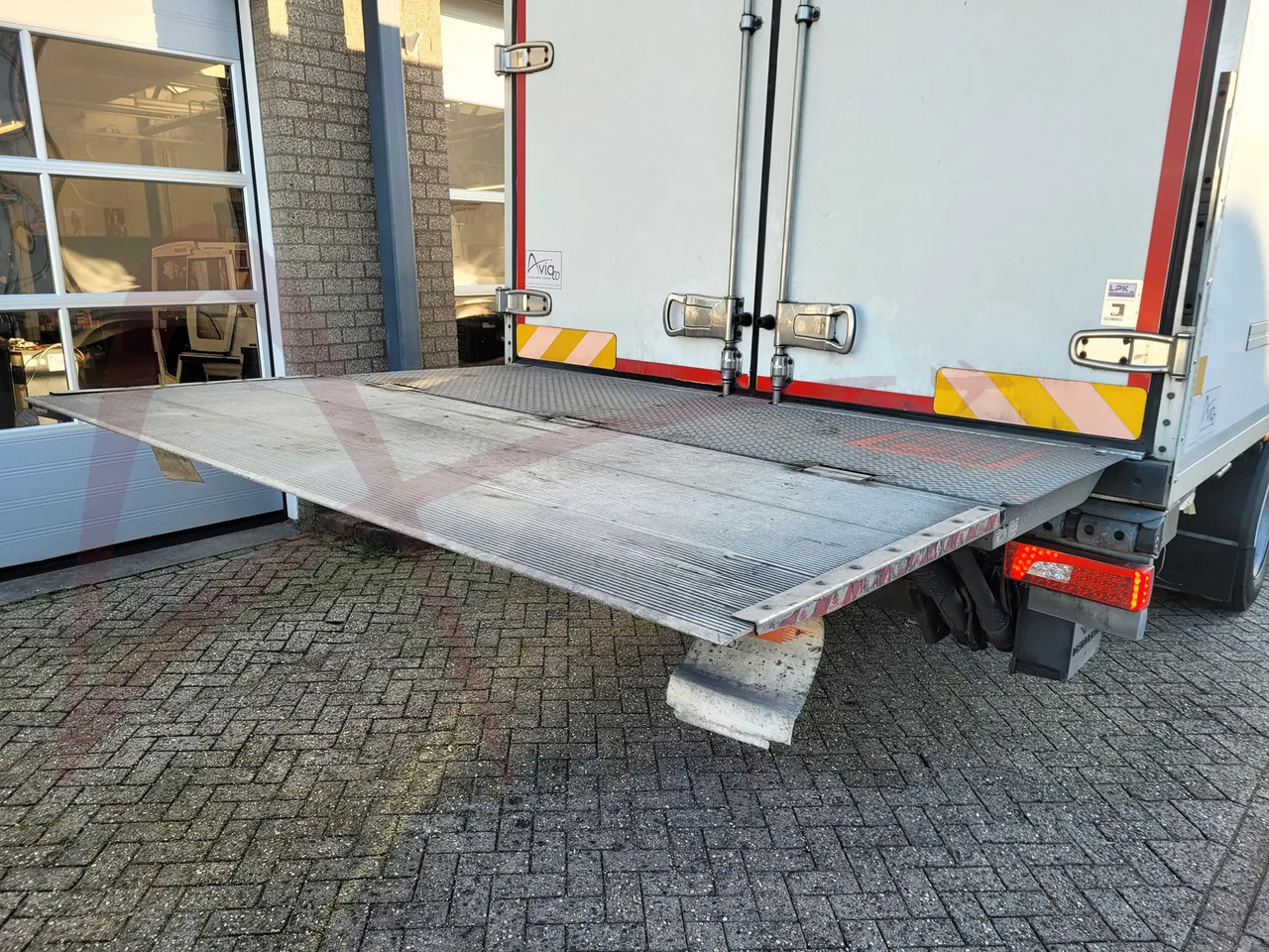 SCANIA P250 - Box truck: picture 4 SCANIA P250 - Box truck: picture 4