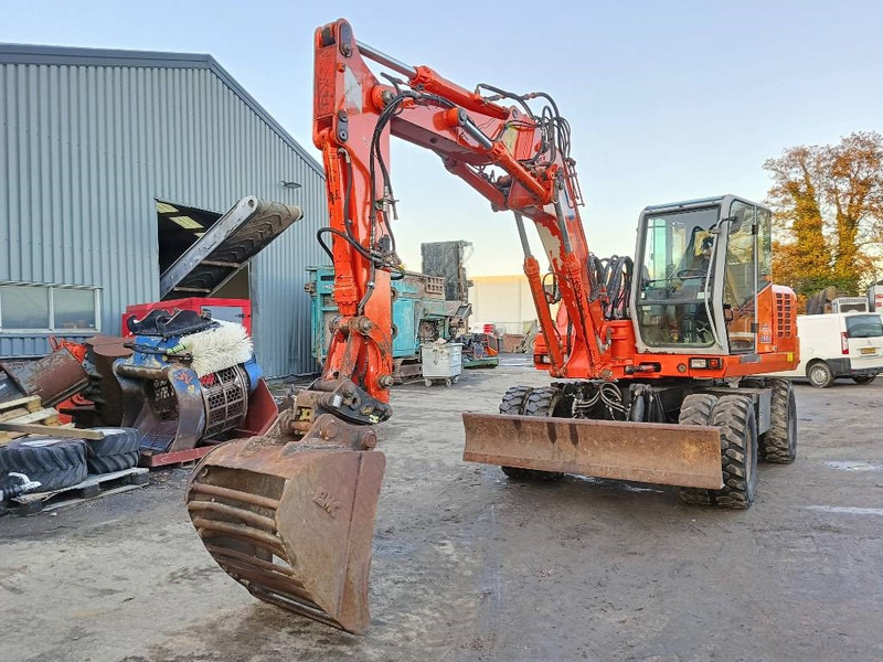 Wheel excavator FIAT-HITACHI FH120W bandenkraan Wheel Excavator graafmachine: picture 11 Wheel excavator FIAT-HITACHI FH120W bandenkraan Wheel Excavator graafmachine: picture 11