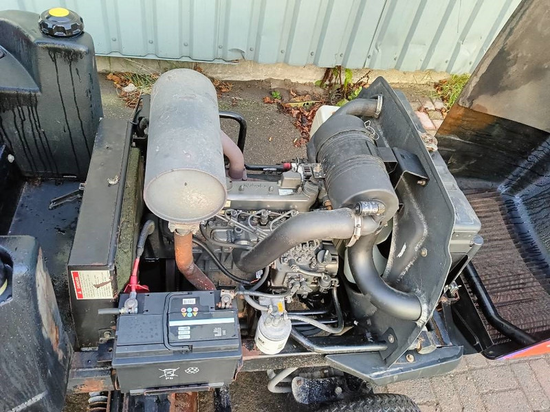 Mower Jacobsen LF3800 maaier mower zitmaaier diesel kubota: picture 16