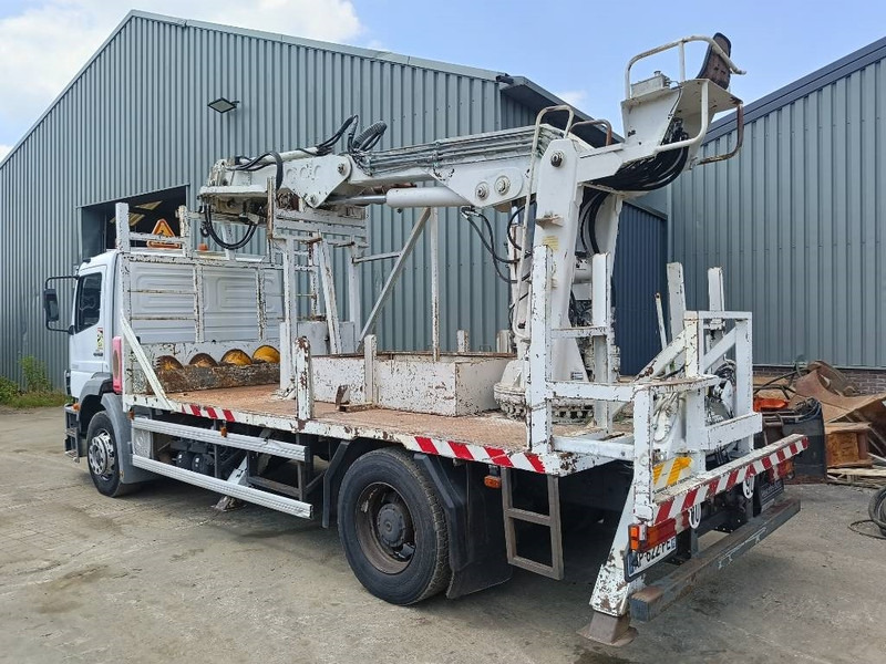Mercedes-Benz atego risa camgrue 9501 drill boor airco incl rod - Drilling rig: picture 4 Mercedes-Benz atego risa camgrue 9501 drill boor airco incl rod - Drilling rig: picture 4