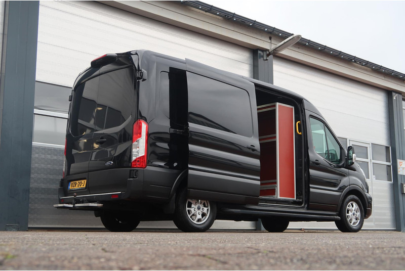Ford Transit 350 2.0 TDCI L3H2 AUT/ LED/ CAMERA/ 2X SCHUIFDEUR/ CRUISE/ CLIMA/ TREKHAAK - Panel van: picture 5 Ford Transit 350 2.0 TDCI L3H2 AUT/ LED/ CAMERA/ 2X SCHUIFDEUR/ CRUISE/ CLIMA/ TREKHAAK - Panel van: picture 5