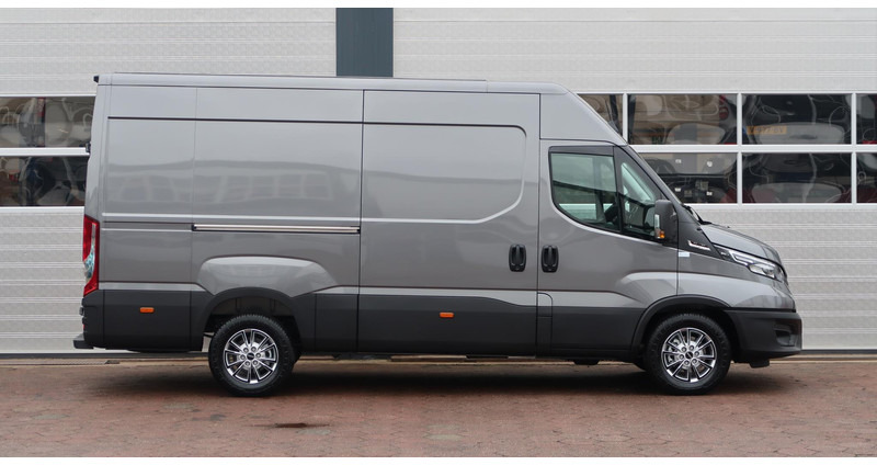 Panel van Iveco Daily 35S18HV 3.0 L2H2 BPM VRIJ/ AUT/ 2X SCHUIFDEUR/ CAMERA/ CRUISE/ CLIMA/ NAVI/ LED: picture 14