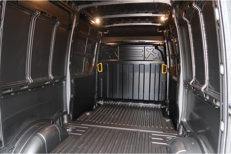 Panel van Iveco Daily 35S18HV 3.0 L2H2 BPM VRIJ/ AUT/ 2X SCHUIFDEUR/ CAMERA/ CRUISE/ CLIMA/ NAVI/ LED: picture 17