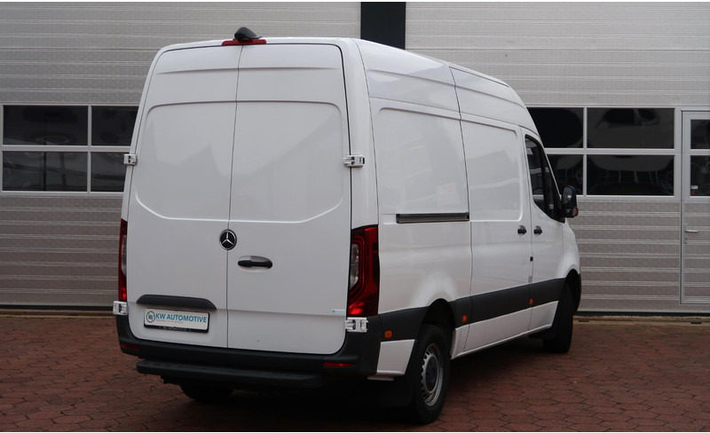Mercedes-Benz Sprinter 319 CDI V6 L2H2 Mercedes-Benz Sprinter 319 CDI L2H2 AUT/ CAMERA/ LED/ CRUISE/ CLIMA/ STANDKACH - Small van: picture 5 Mercedes-Benz Sprinter 319 CDI V6 L2H2 Mercedes-Benz Sprinter 319 CDI L2H2 AUT/ CAMERA/ LED/ CRUISE/ CLIMA/ STANDKACH - Small van: picture 5