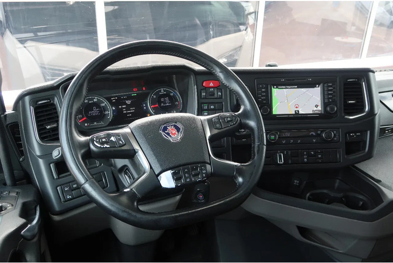 Scania S450 NGS RETARDER/ 2X TANK/ ACC/ PARK CLIMA/ DIFF LOCK - Tractor unit: picture 2 Scania S450 NGS RETARDER/ 2X TANK/ ACC/ PARK CLIMA/ DIFF LOCK - Tractor unit: picture 2