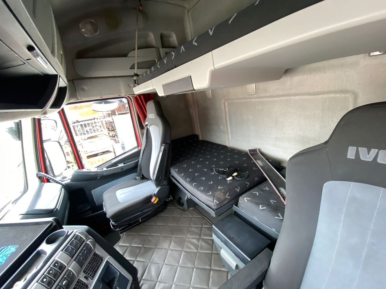 IVECO STRALIS 450 EURO5 AUTOMATIK - Tractor unit: picture 4 IVECO STRALIS 450 EURO5 AUTOMATIK - Tractor unit: picture 4
