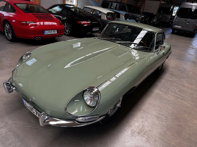 JAGUAR E-Type 4.2 Litre Serie 1.5 FHC Zustand 1 - Car: picture 2 JAGUAR E-Type 4.2 Litre Serie 1.5 FHC Zustand 1 - Car: picture 2
