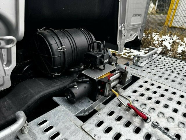 MAN TGL 12.250 BL Autotransporter FVG wie neu! - Tow truck: picture 5 MAN TGL 12.250 BL Autotransporter FVG wie neu! - Tow truck: picture 5