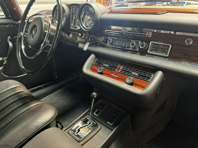 MERCEDES-BENZ 280 SE Cabrio W111 BRABUS-Classic Restauration - Convertible: picture 4 MERCEDES-BENZ 280 SE Cabrio W111 BRABUS-Classic Restauration - Convertible: picture 4