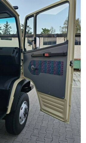 MERCEDES-BENZ 814 DA T2 Vario 4x4 Allrad... - Flatbed van: picture 5 MERCEDES-BENZ 814 DA T2 Vario 4x4 Allrad... - Flatbed van: picture 5