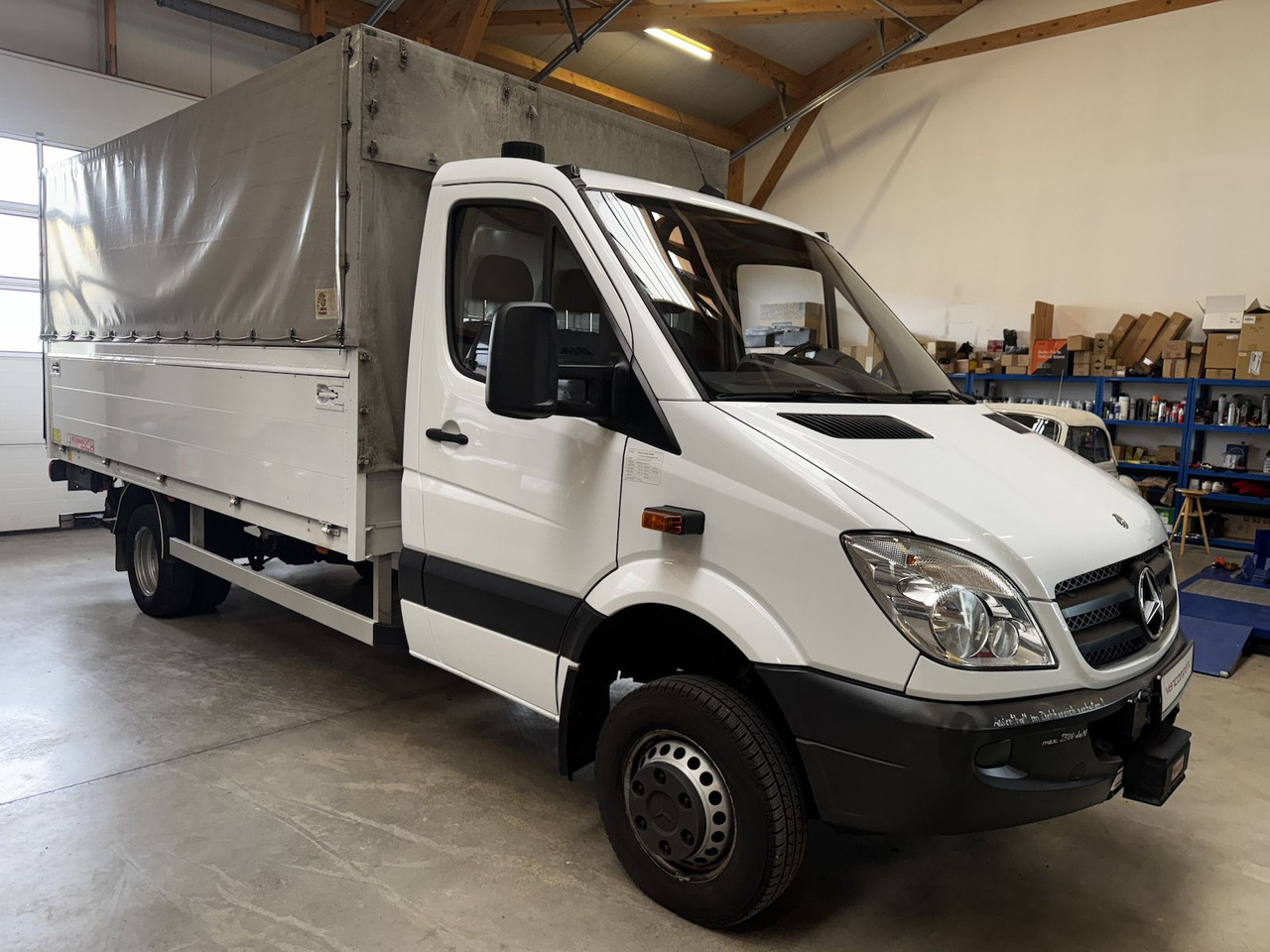 Mercedes-Benz Sprinter 516 CDI 4x4 Winde Pritsche LBW - Flatbed van: picture 4 Mercedes-Benz Sprinter 516 CDI 4x4 Winde Pritsche LBW - Flatbed van: picture 4