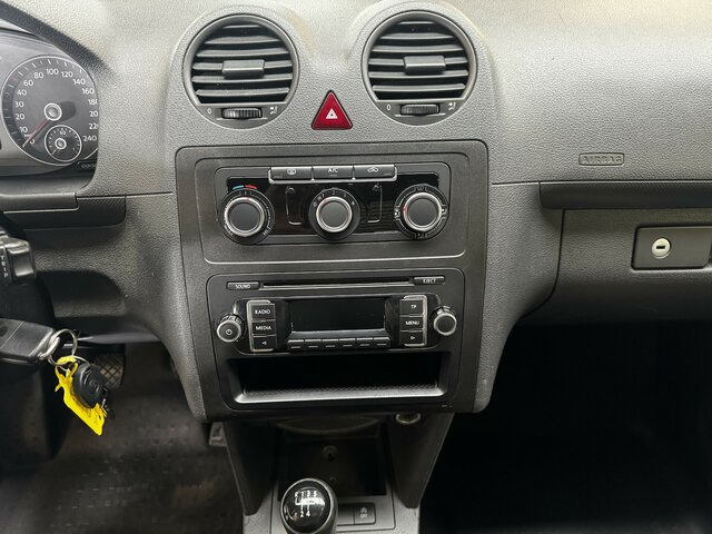 VW Caddy 1.6 TDI Kasten Sortimo AHK... - Panel van: picture 3 VW Caddy 1.6 TDI Kasten Sortimo AHK... - Panel van: picture 3