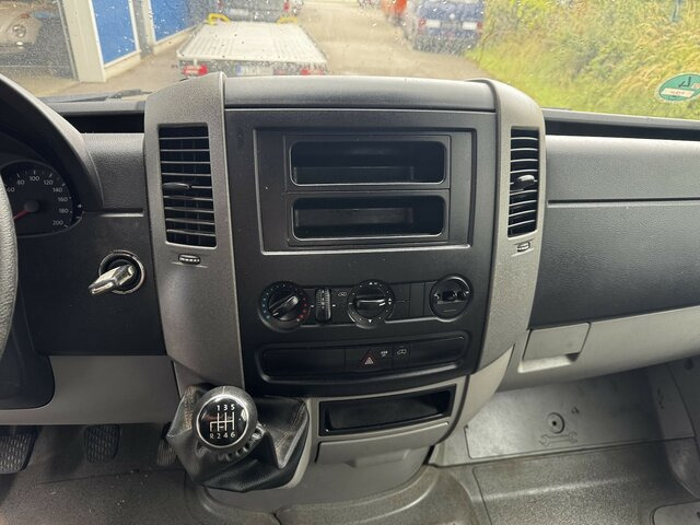 VW Crafter 35 Doka L3 Maxi 2.0 TDI Motorschaden... - Flatbed van, Combi van: picture 3 VW Crafter 35 Doka L3 Maxi 2.0 TDI Motorschaden... - Flatbed van, Combi van: picture 3