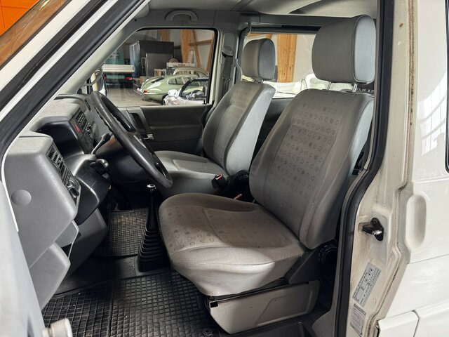 VW T4 Caravelle 2.5 TDI Syncro Sperre 1. Hand! - Car: picture 2 VW T4 Caravelle 2.5 TDI Syncro Sperre 1. Hand! - Car: picture 2
