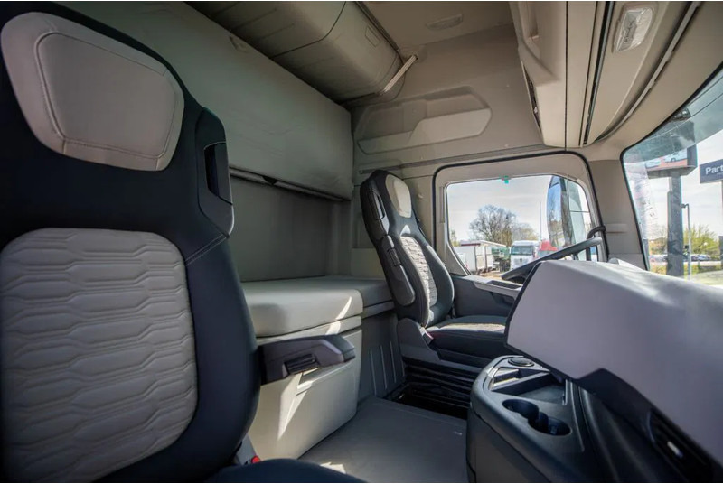 Tractor unit Ford F-Max 500 | Leasing: picture 8