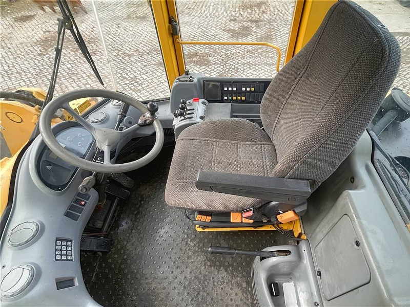 Wheel loader Volvo L 50 D: picture 6 Wheel loader Volvo L 50 D: picture 6