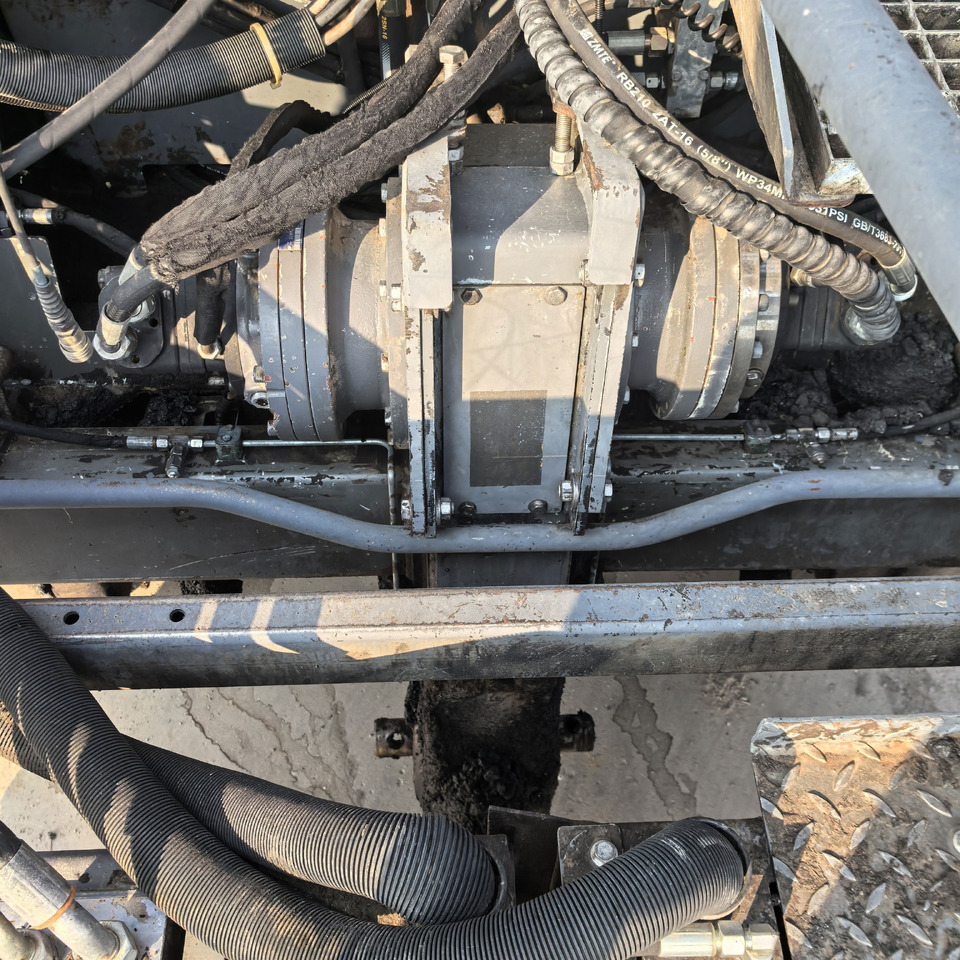 Asphalt paver VOGELE Road Construction Machines S2100-3 Second Hand Asphalt Paver With High Quality: picture 6
