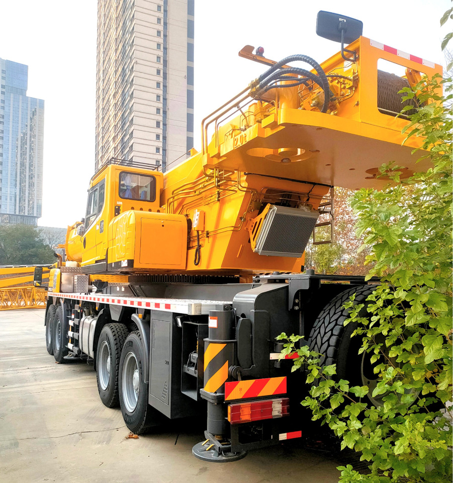 XCMG Offical 100 Tons Used Truck Crane XCT100L7-1 Boom Mobile Crane Price For Sale - Mobile crane: picture 3 XCMG Offical 100 Tons Used Truck Crane XCT100L7-1 Boom Mobile Crane Price For Sale - Mobile crane: picture 3