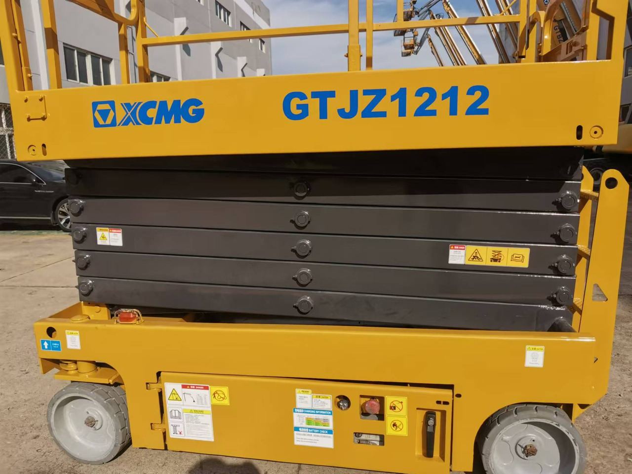 Scissor lift XCMG Official 12m Used Self Propelled Scissor Lift GTJZ1212 Aerial Work Platforms For Sale: picture 10