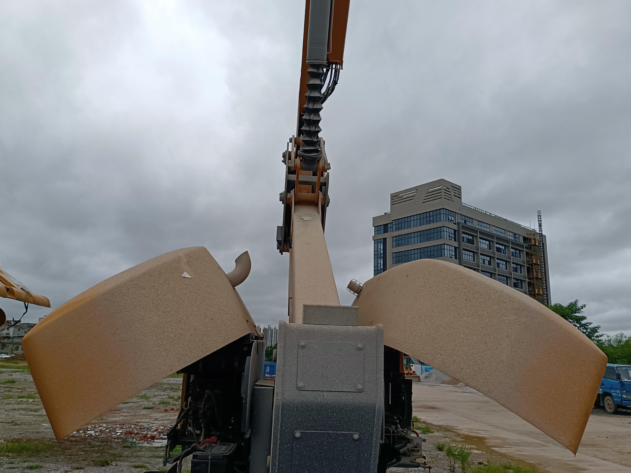 XCMG Official Second Hand Man lift Boom XGS20K 20m Diesel Straight Arm Boom Lift Price - Telescopic boom: picture 3 XCMG Official Second Hand Man lift Boom XGS20K 20m Diesel Straight Arm Boom Lift Price - Telescopic boom: picture 3