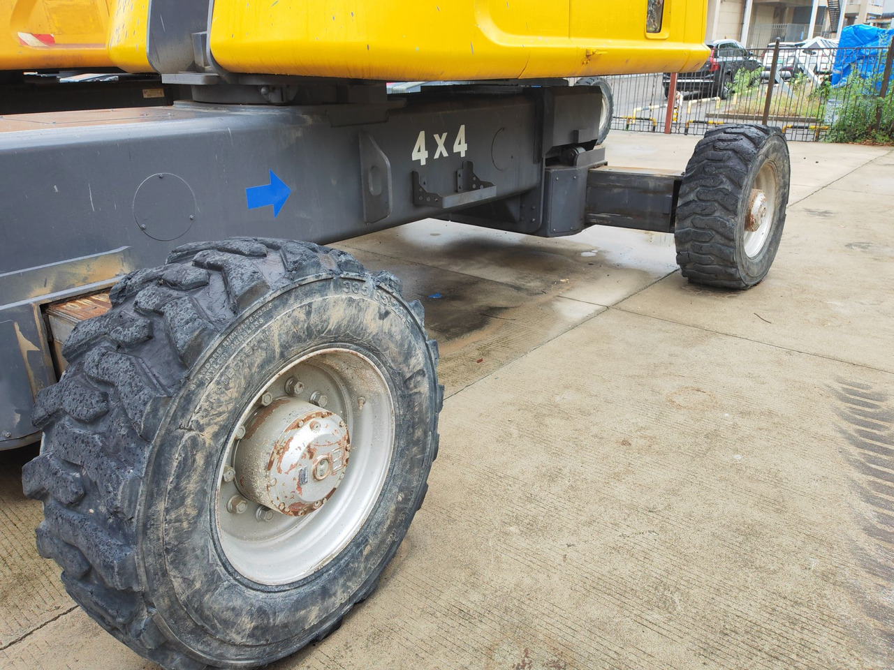XCMG Official Second Hand Manlift Boom Lift 32m GTBZ32S Hydraulic Aerial Work Platform For Sale - Telescopic boom: picture 4 XCMG Official Second Hand Manlift Boom Lift 32m GTBZ32S Hydraulic Aerial Work Platform For Sale - Telescopic boom: picture 4