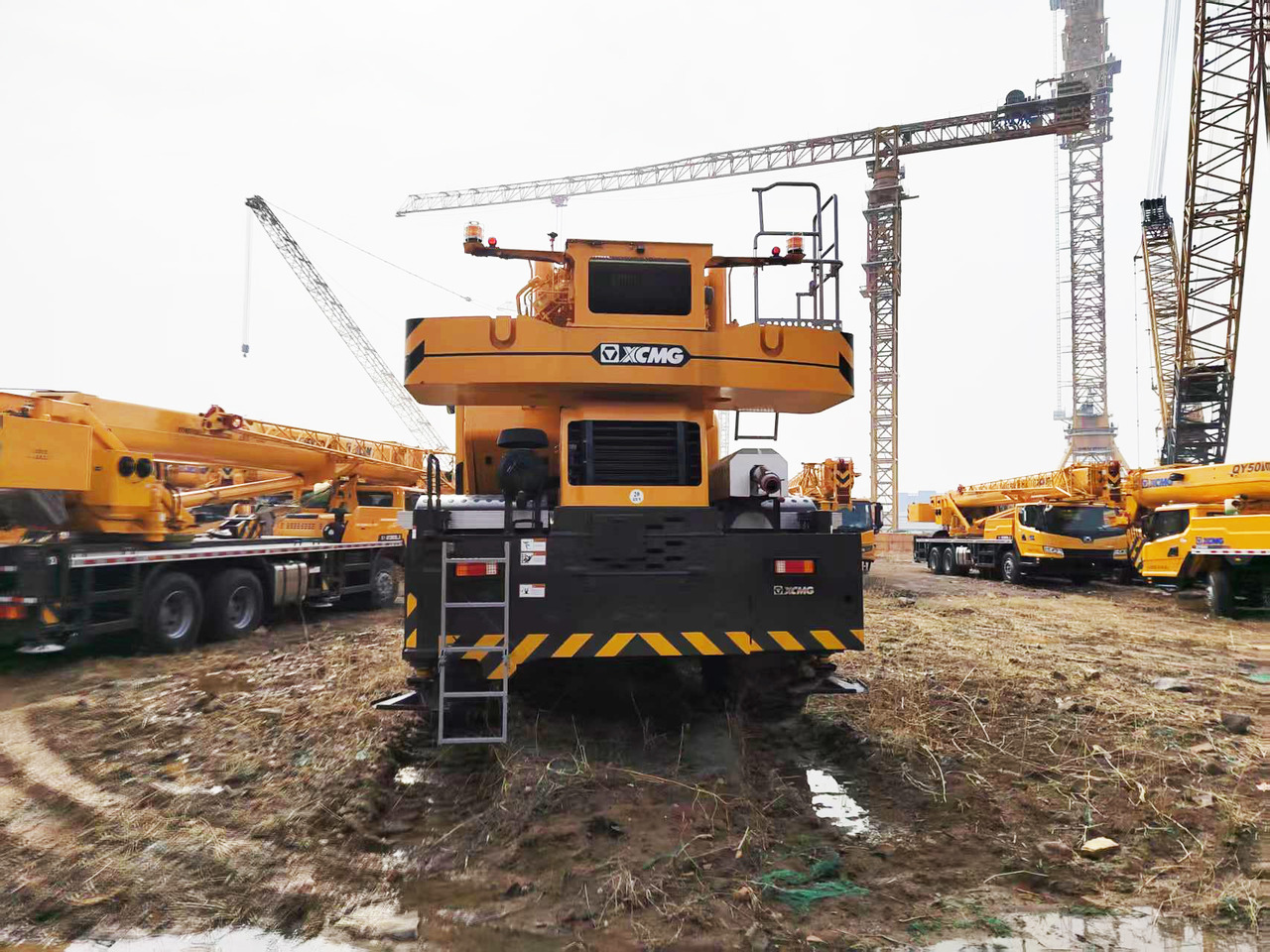 XCMG Official Second Hand Rough Terrain Cranes XCR70_S 70t Truck Crane Price For Sale - Rough terrain crane: picture 4 XCMG Official Second Hand Rough Terrain Cranes XCR70_S 70t Truck Crane Price For Sale - Rough terrain crane: picture 4