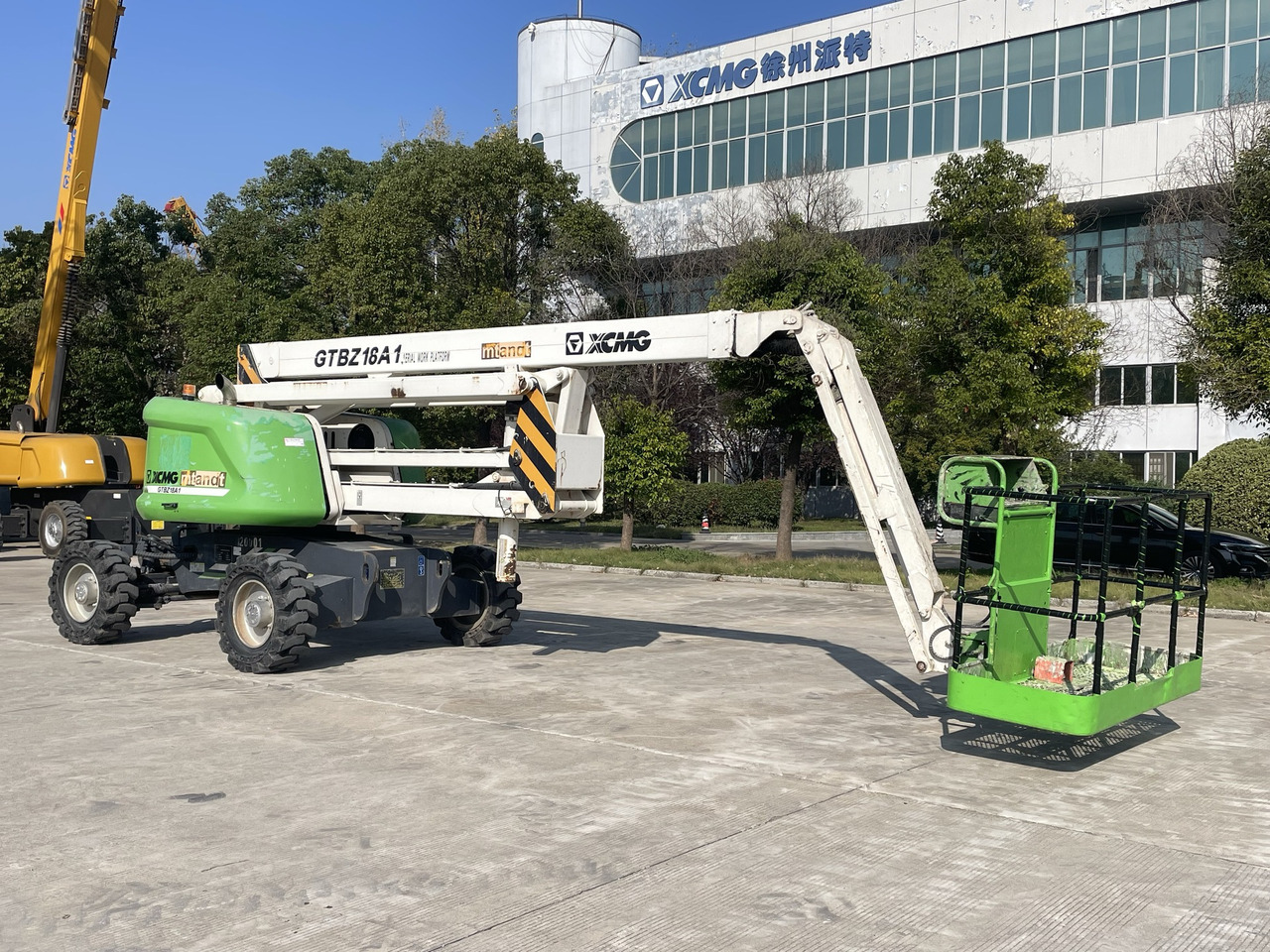 XCMG Official Used Towable Cherry Picker GTBZ18A1 18 Meters Aerial Work Platforms Best Sale - Articulated boom: picture 5 XCMG Official Used Towable Cherry Picker GTBZ18A1 18 Meters Aerial Work Platforms Best Sale - Articulated boom: picture 5