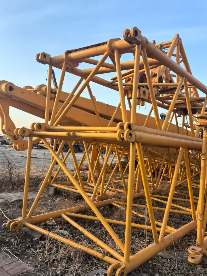 XCMG QAY500 used 500ton diesel all terrain truck crane with telescopic arm price - All terrain crane: picture 4 XCMG QAY500 used 500ton diesel all terrain truck crane with telescopic arm price - All terrain crane: picture 4