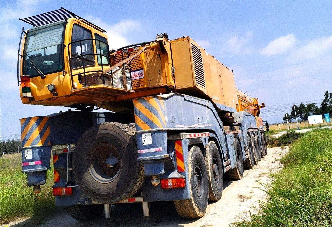 XCMG QAY650A used 650 ton hydraulic all terrain crane truck price - All terrain crane: picture 4 XCMG QAY650A used 650 ton hydraulic all terrain crane truck price - All terrain crane: picture 4