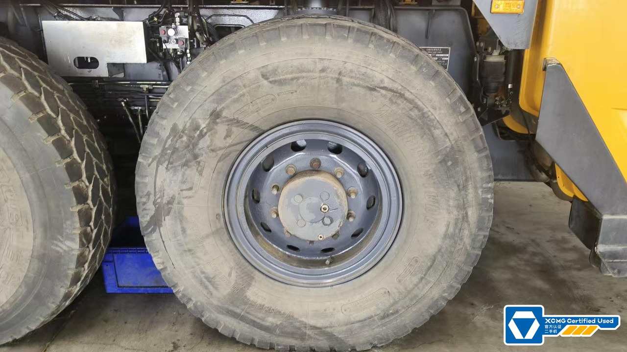 XCMG XCA550 550ton all terrain crane with diesel engine - All terrain crane: picture 3 XCMG XCA550 550ton all terrain crane with diesel engine - All terrain crane: picture 3